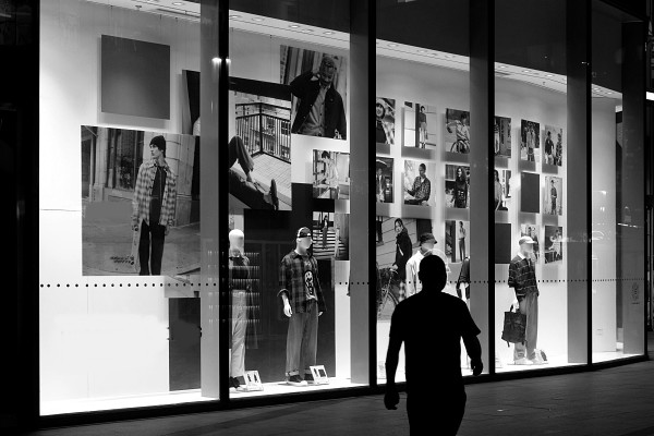 capibizO Retail Store Window Display